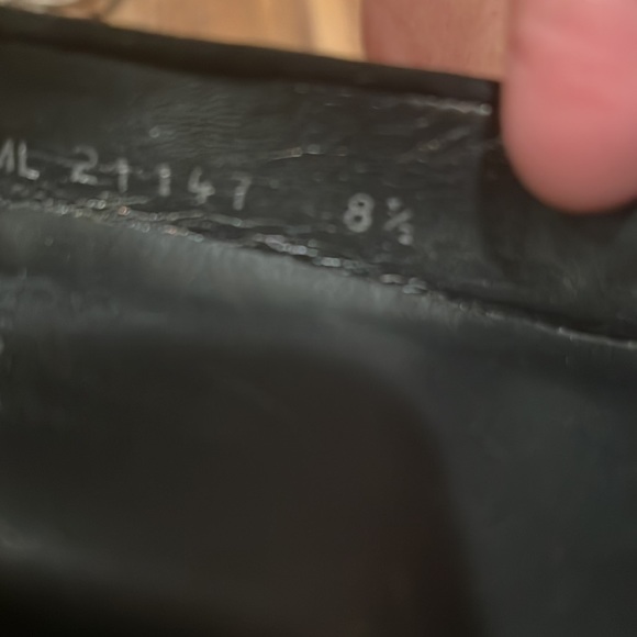 “RUSSELL & BROMLEY” for “STUART WEITZMAN” Black Bow Front Suede Heeled Shoes. - Picture 14 of 14